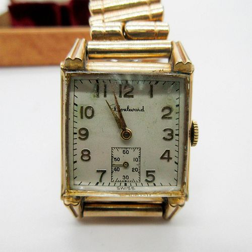 Vintage Boulevard Watch in Gold