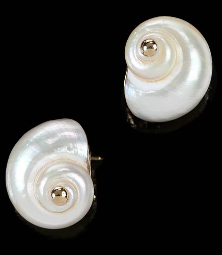 MAZ 14kt. Shell Earrings