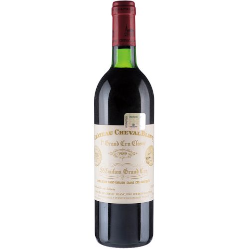 Château Cheval Blanc. Cosecha 1989. St. Émilion. 1er. Grand Cru Classé. Nivel: en la punta del hombro.