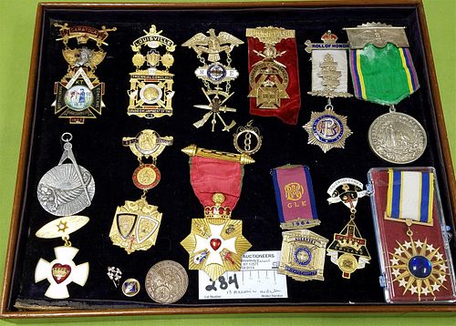LOT 13 VINTAGE MASONIC MEDALS + 1914 COIN