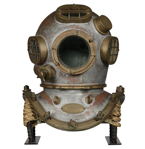 Morse Diving Helmet Found In Canadian Lake!