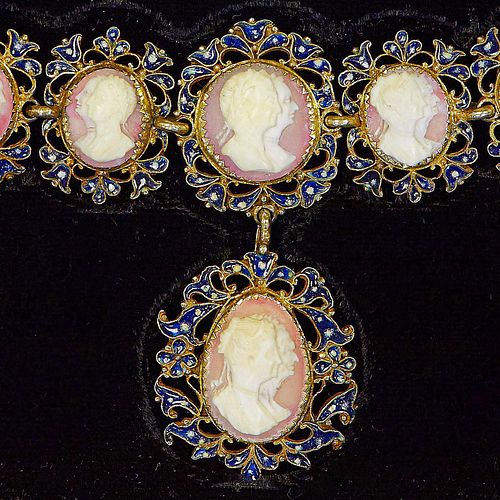 AMAZING AND HISTORICALLY IMPORTANT ANTIQUE FAMILY TREE CAMEO LINK NECKLACE, Italy, ca. 1750