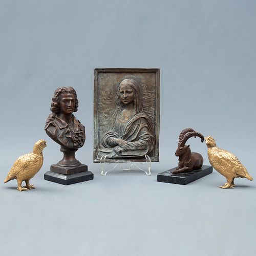 Lote de 5 figuras decorativas SXX Elaborados en bronce Algunas con base Consta de: busto, 2 faisanes, antílope y Mona Lisa.