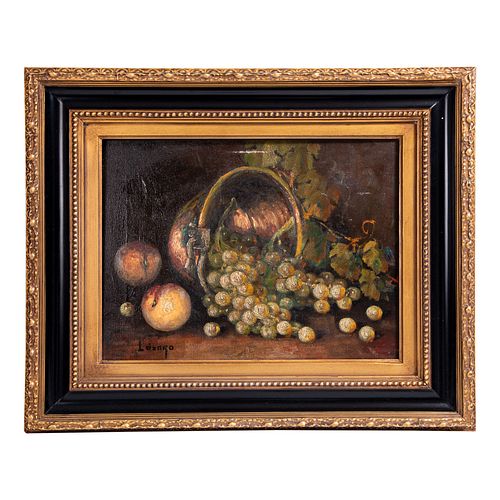 FIRMADO LÁZARO. Bodegón con uvas. Óleo sobre tela. 32 x 40 cm. Enmarcado.