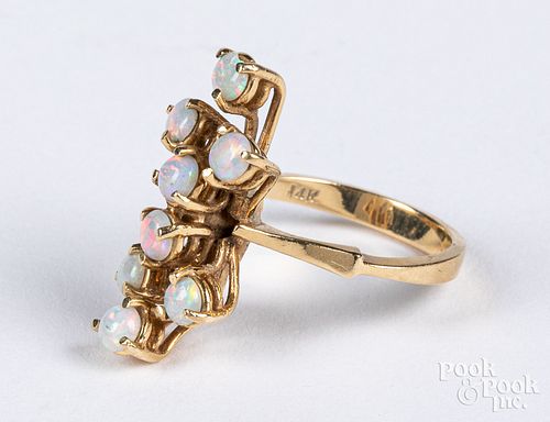 14K gold and opal ring