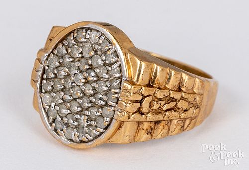 10K gold diamond cluster ring