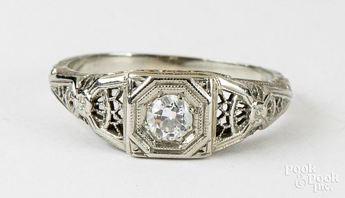 18K gold filigree diamond ring