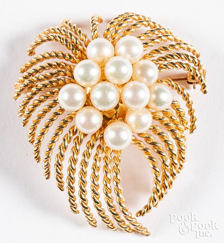 14K gold and pearl pin
