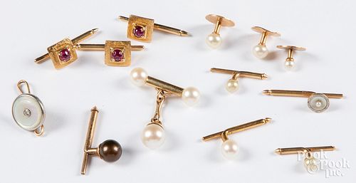 14K gold and stone cuff links