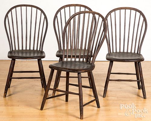 Set of four Pennsylvania bowback Windsor chairs