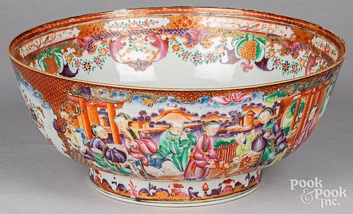 Chinese export porcelain Mandarin palette bowl