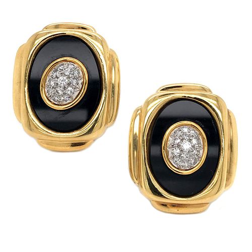 Diamonds and Onyx 18k Gold Earrings