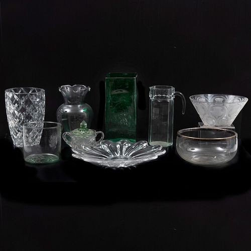 Lote de artículo decorativos y de mesa. SXX. Elaborados en vidrio y cristal, uno de Murano y otro tipo Lalique. Piezas: 9