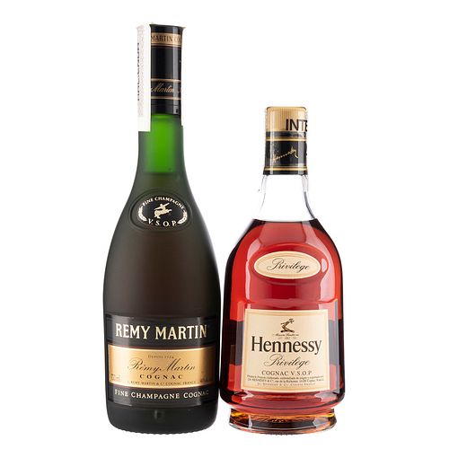 Lote de Cognac. a) Hennessy. V.S.O.P. Rémy Martin. V.S.O.P. En presentaciones de 700 ml. Total de piezas: 2.