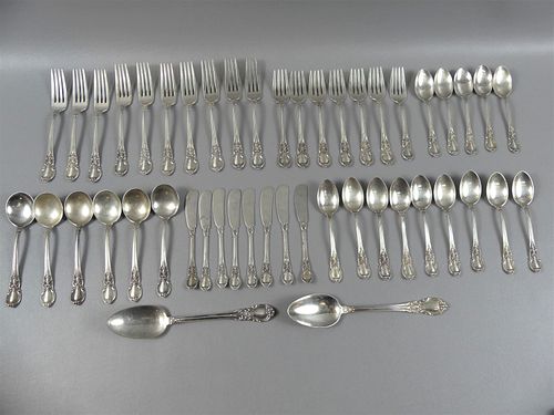 LUNT STERLING SET IN AMERICAN VICTORIAN