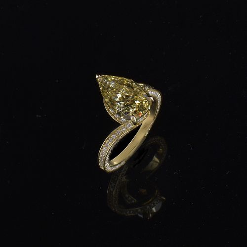 GIA 3.90ct Fancy Yellow Diamond Ring
