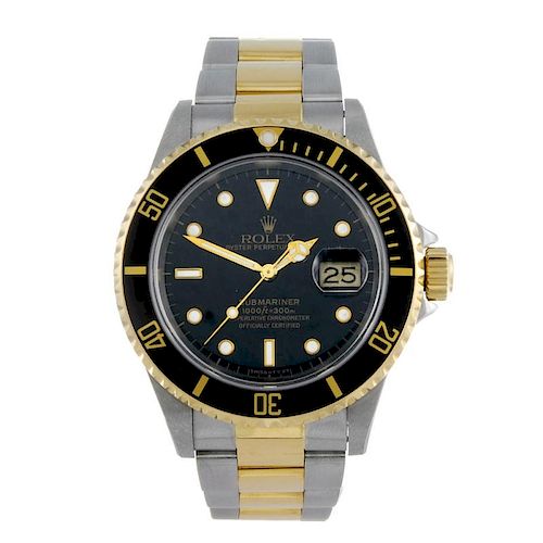 ROLEX - a gentleman's Oyster Perpetual Date Submariner bracelet watch. Circa 1990. Stainless steel c
