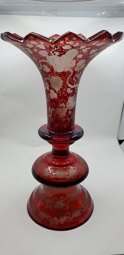 LARGE SUPERB CUT TO CLEAR ENGRAVED BOHEMIAN GLASS VASE