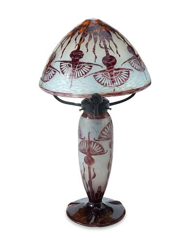 A Charles Schneider Le Verre Francais glass "Chardons" lamp