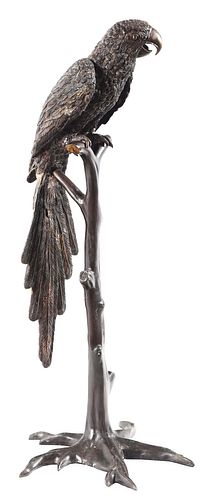 FIGURAL BRONZE PARROT PERCHING ON TREE TRUNK.