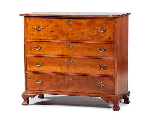 Chippendale-style Chest of Drawers in Cherry 