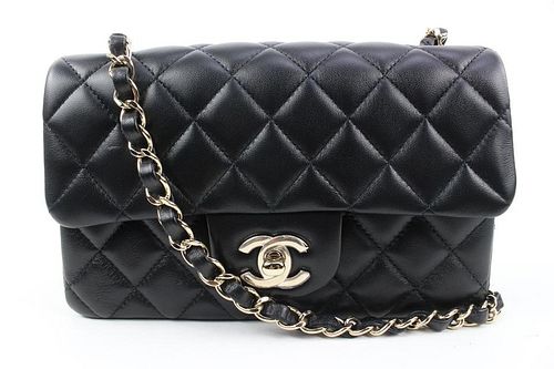 CHANEL 22C BLACK QUILTED LAMBSKIN MINI CLASSIC FLAP GOLD CHAIN