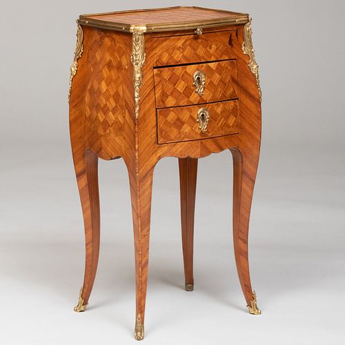 Louis XV Style Ormolu-Mounted Tulipwood Parquetry Table en ChiffonniÃ¨re