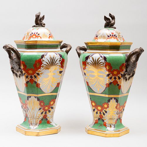 Pair of Spode Octagonal Green-Glazed & Parcel Gilt Ironstone Jars and Cover