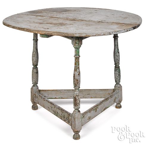 Painted hard pine tavern table, late 18th c.