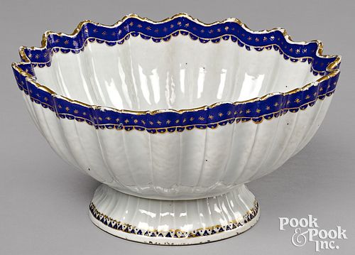 Chinese export porcelain "Breck" family bowl
