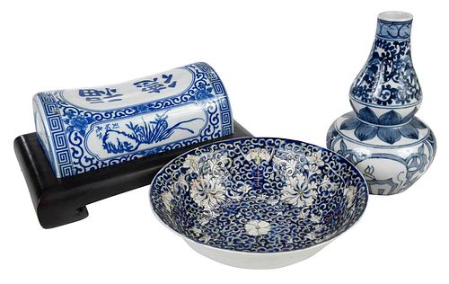 Three Chinese Blue and White Porcelain Items