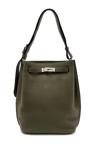 An Hermes Vert Veronese Togo 22cm So-Kelly Handbag, 9" x 11" x 4.5".
