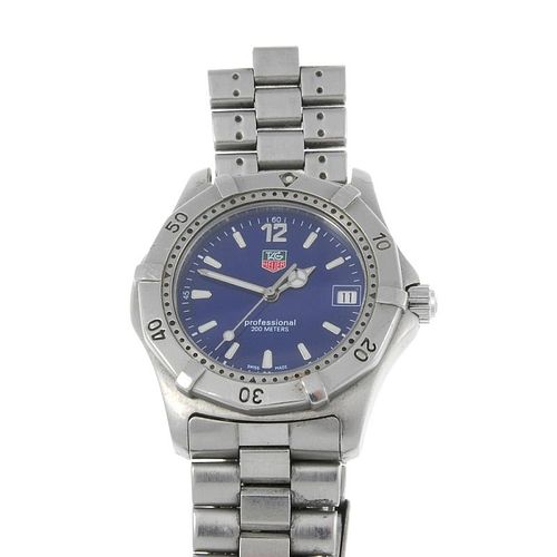 TAG HEUER - a gentleman's 2000 Series bracelet watch. Stainless steel case with calibrated bezel. Re
