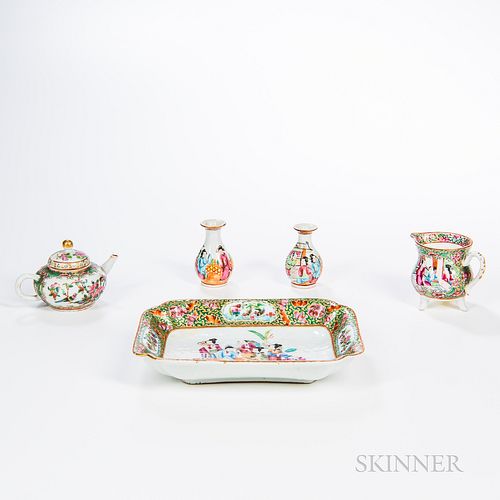 Five Small Pieces of Famille Rose Export Porcelain