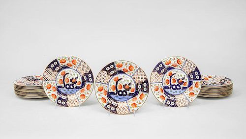Set of Twenty-Four Wedgwood Bone China Dessert Plates, in the Japan Pattern