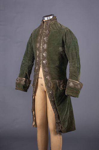 GENTS SILK VELVET FROCK COAT, CONTINENTAL, MID-LATE 18TH C