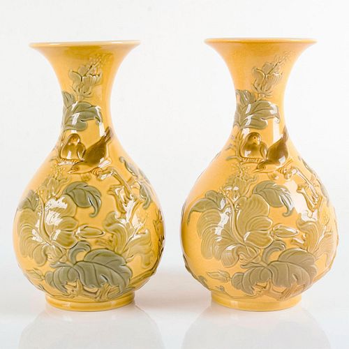 Pair of Flower Vases w/Sparrows 1004691 - Lladro Porcelain Decor