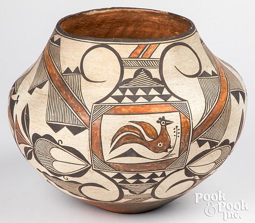 Exquisite Acoma Indian Pueblo pottery olla