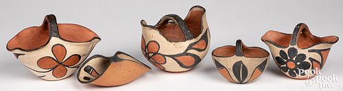 Five Santo Domingo Pueblo Indian pottery vessels