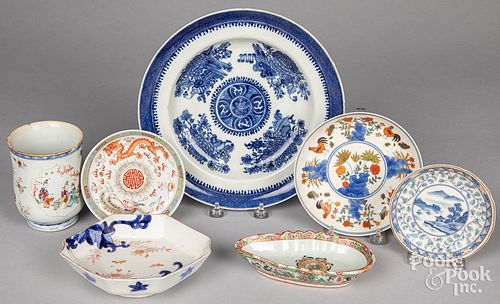 Group of Chinese porcelain.