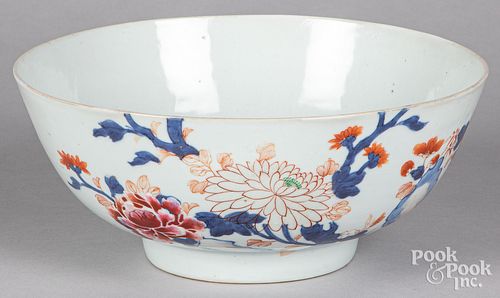 Chinese export porcelain Imari palette bowl