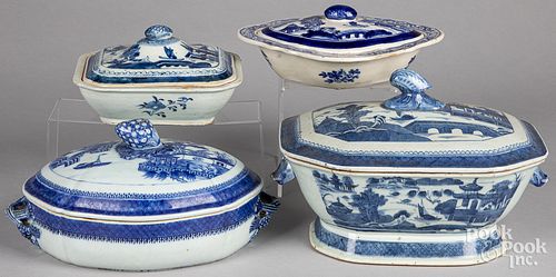Four Chinese export porcelain covered dishes.