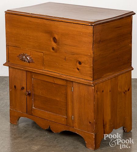 Pine lift lid chest, late 19th c.