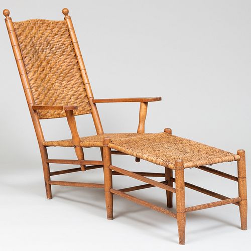 Late Victorian Maple and Woven Reed Chaise Lounge 