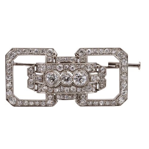 5.60 cts Diamonds & Platinum Art Deco Brooch