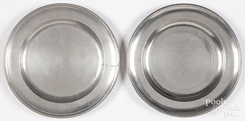 Two pewter plates, early 19th c.