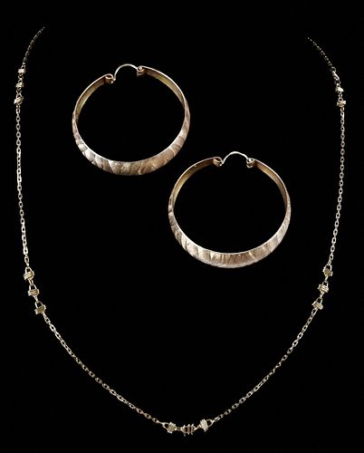 18kt. Necklace and Earrings