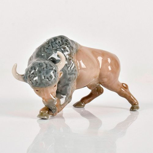 Mini Bison Attacking 1005313 - Lladro Porcelain Figurine