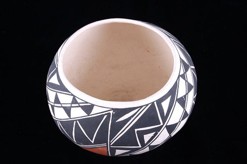 Acoma Hopi Polychrome Pottery Jar
