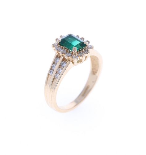 Vintage Estate Emerald Diamond & 14k Ring